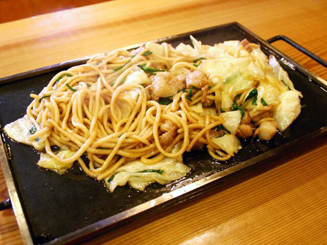 焼きそば・もつ鍋